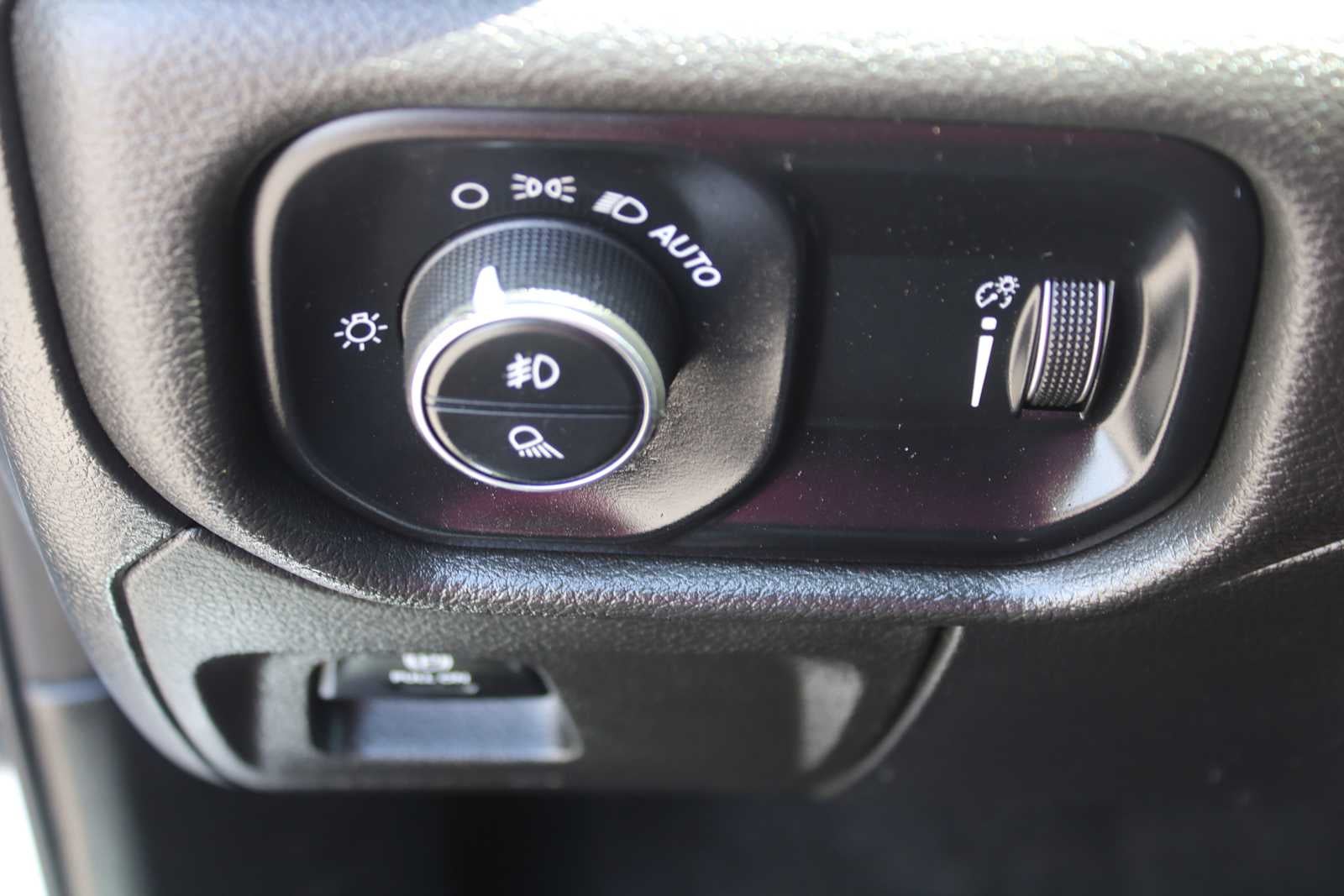 2022 RAM 1500 Big Horn Quad Cab 4x4 6'4' Box