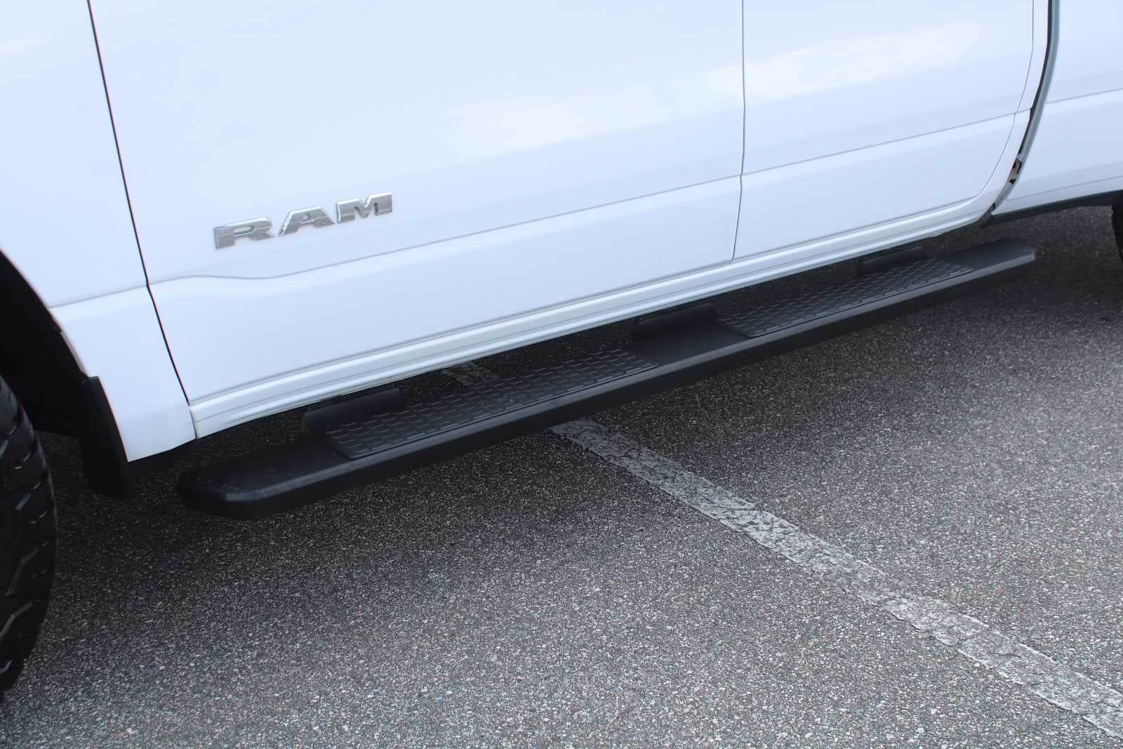 2022 RAM 1500 Big Horn Quad Cab 4x4 6'4' Box