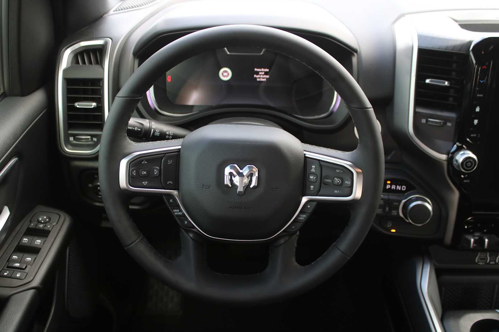 2026 RAM 1500 Big Horn Crew Cab 4x4 5'7' Box