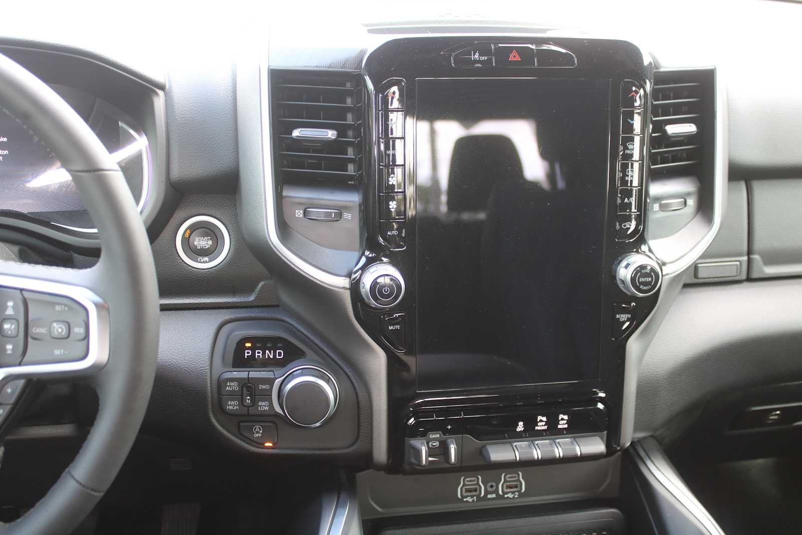 2026 RAM 1500 Big Horn Crew Cab 4x4 5'7' Box