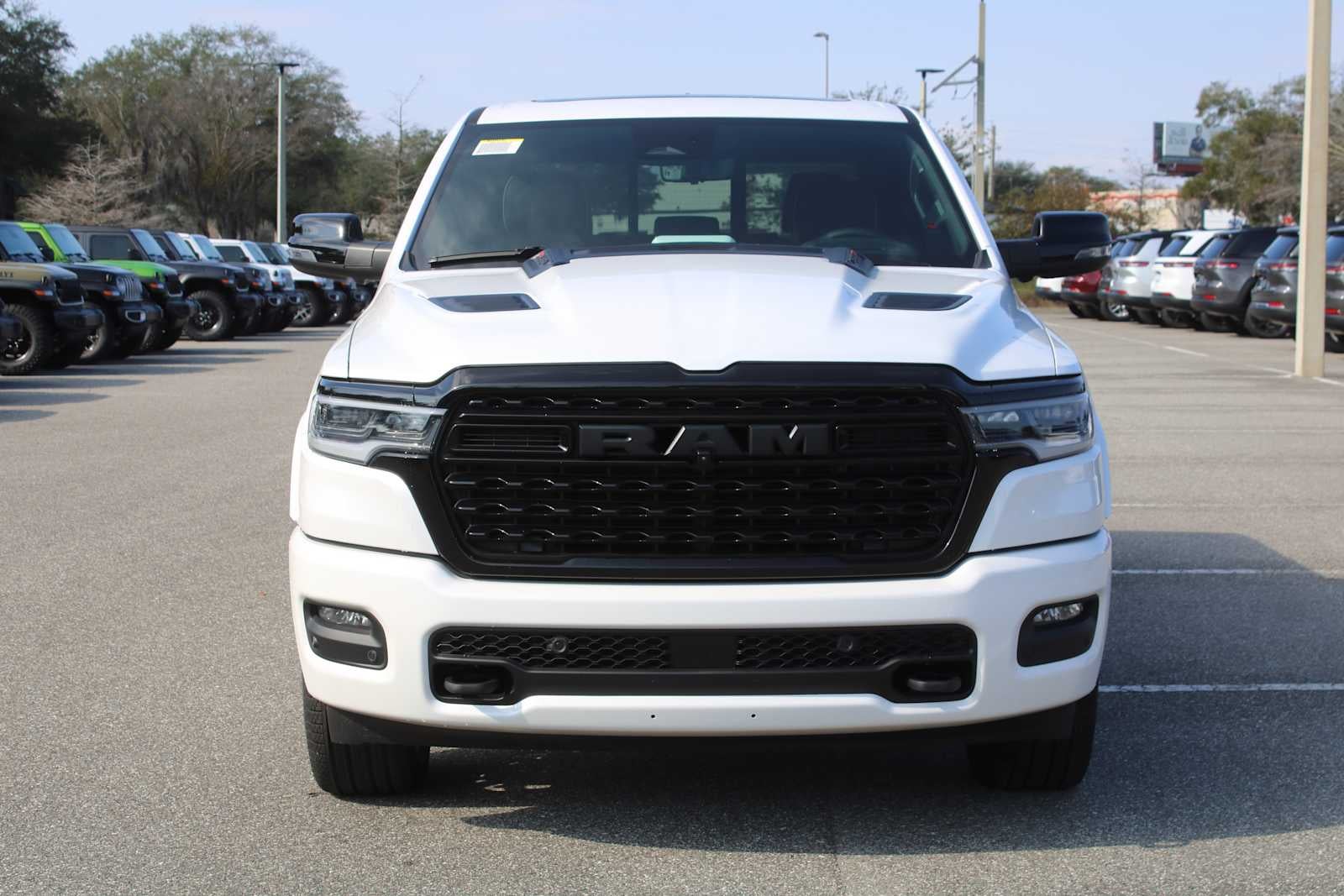 2026 RAM Ram 1500 RAM 1500 LIMITED CREW CAB 4X4 5'7' BOX