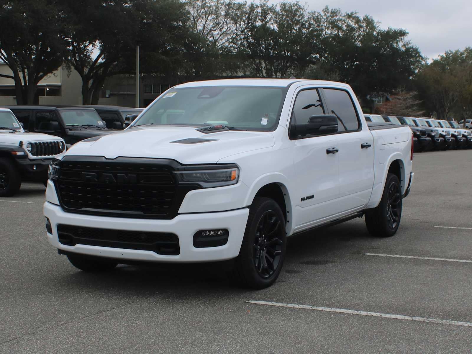 2026 RAM Ram 1500 RAM 1500 LIMITED CREW CAB 4X4 5'7' BOX