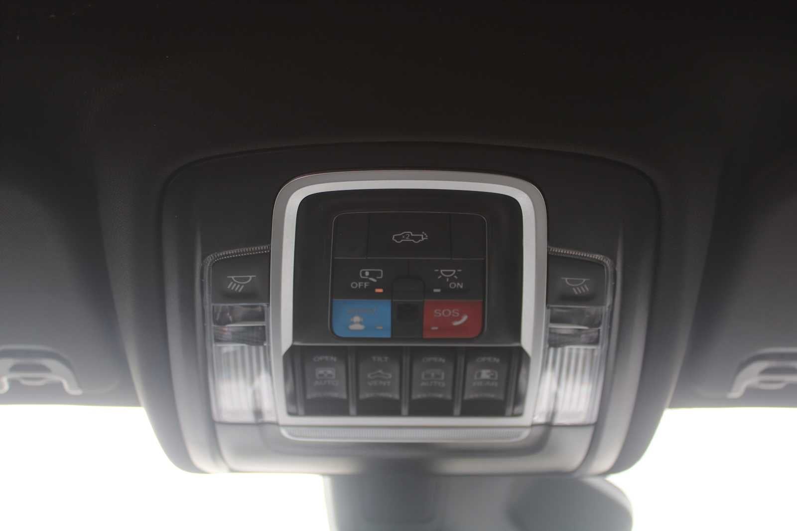 2026 RAM Ram 1500 RAM 1500 LIMITED CREW CAB 4X4 5'7' BOX