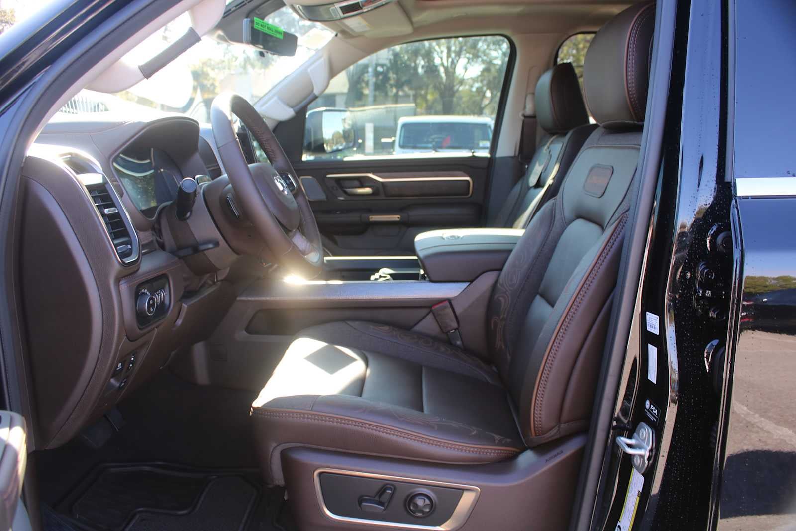 2026 RAM Ram 1500 RAM 1500 LIMITED LONGHORN CREW CAB 4X4 5'7' BOX