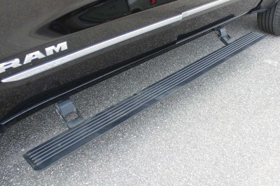 2020 RAM 1500 Limited Crew Cab 4x4 5'7' Box