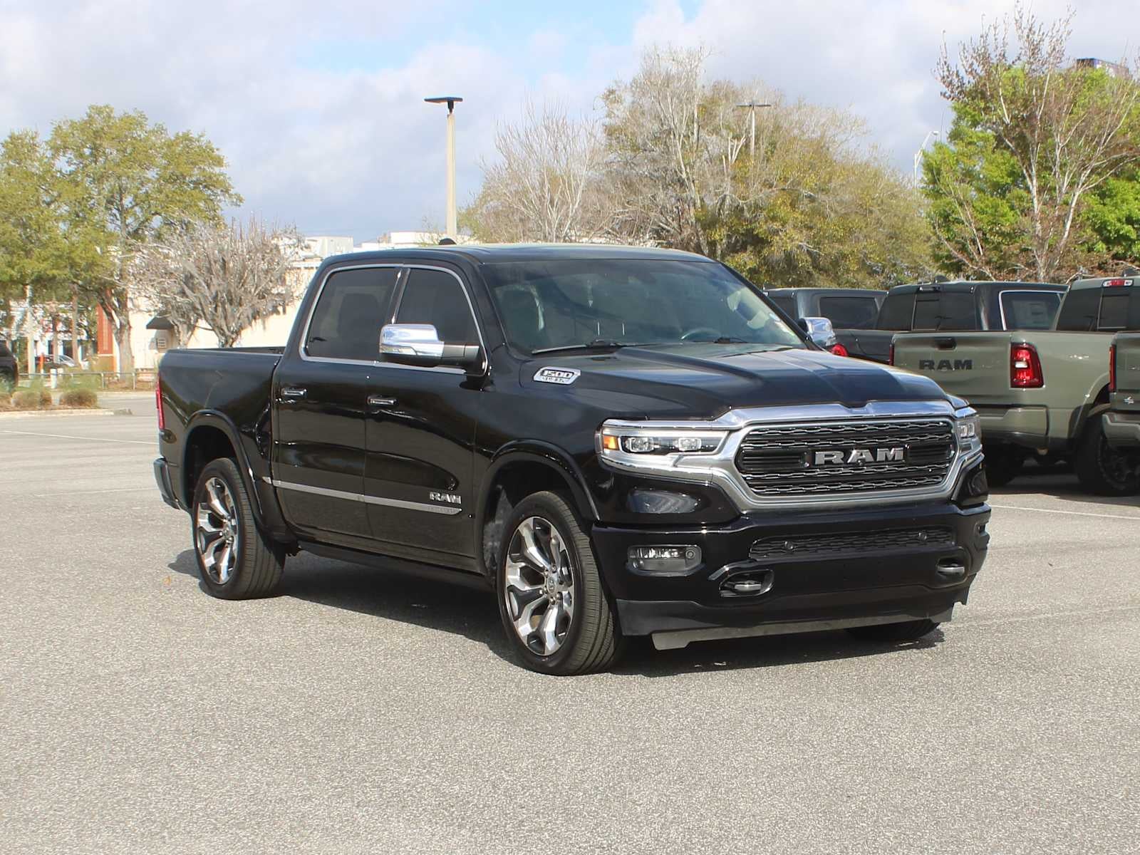 2020 RAM 1500 Limited Crew Cab 4x4 5'7' Box