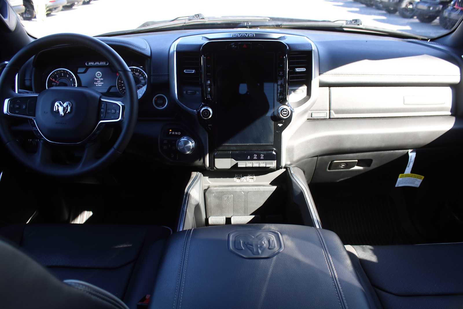 2025 RAM 1500 Laramie Crew Cab 4x4 5'7' Box