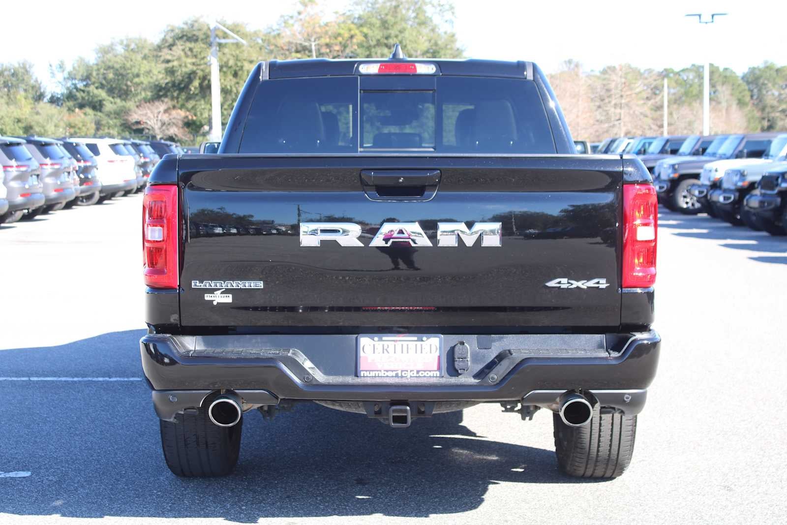 2025 RAM 1500 Laramie Crew Cab 4x4 5'7' Box