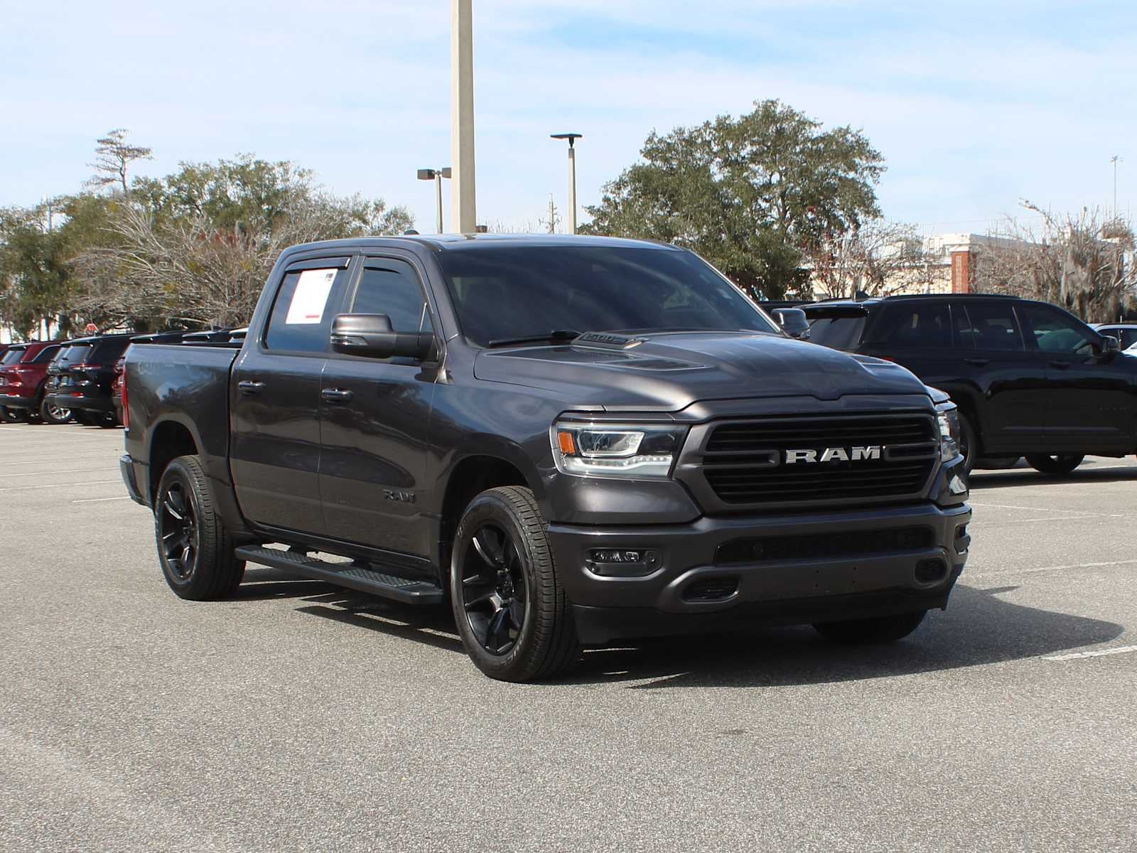 2023 RAM 1500 Laramie Crew Cab 4x4 5'7' Box