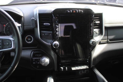 2023 RAM 1500 Laramie Crew Cab 4x4 5'7' Box