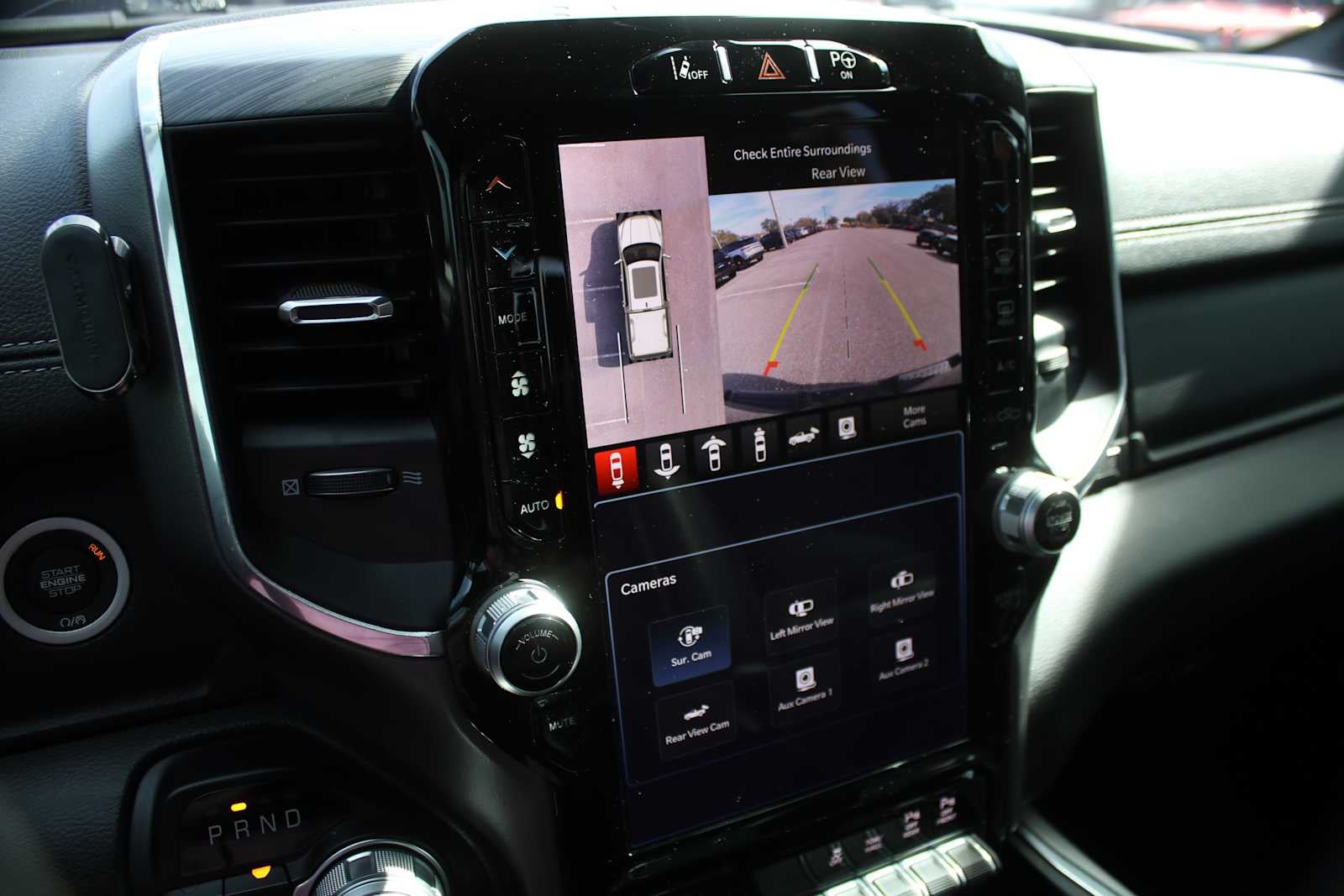 2023 RAM 1500 Laramie Crew Cab 4x4 5'7' Box