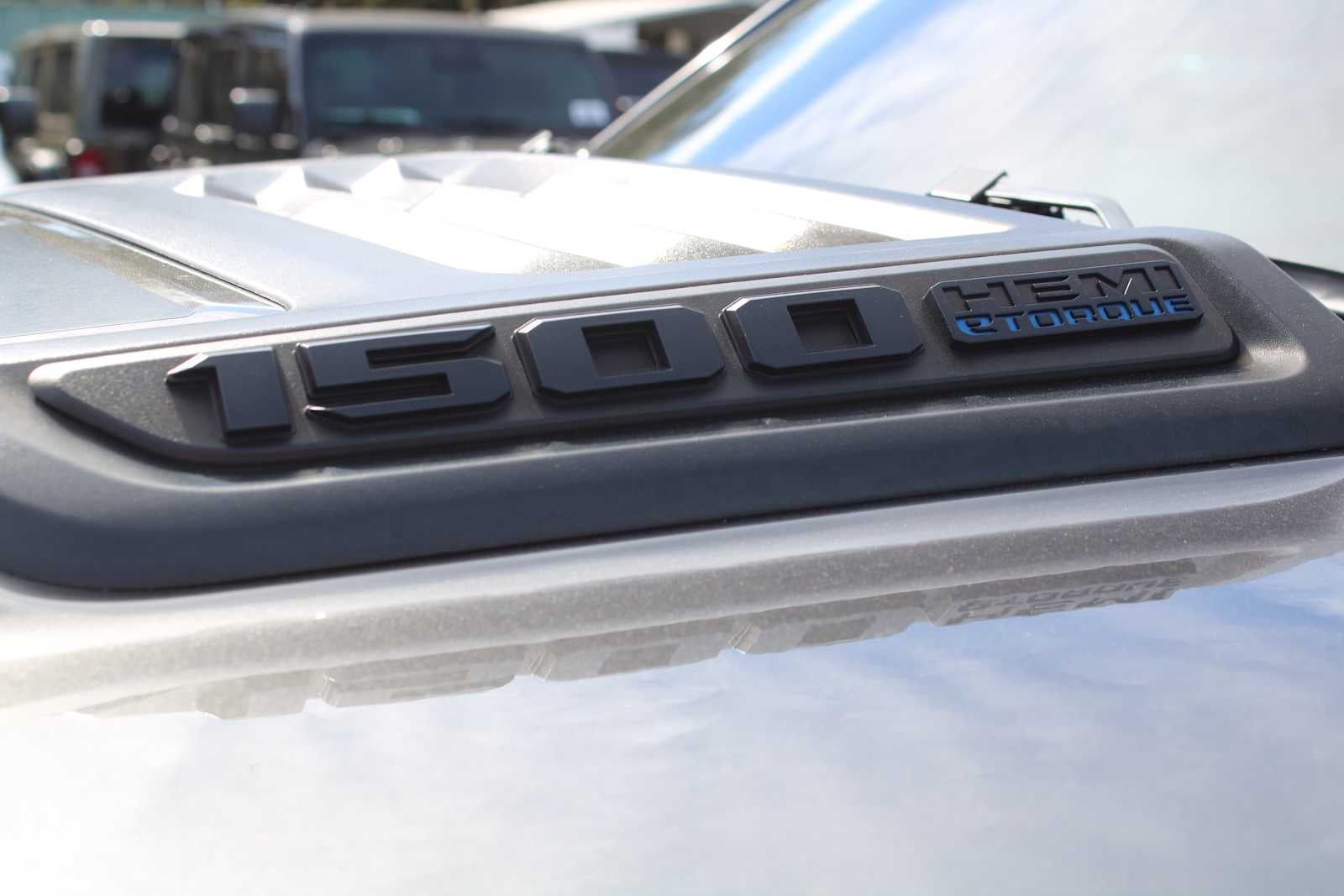 2023 RAM 1500 Laramie Crew Cab 4x4 5'7' Box