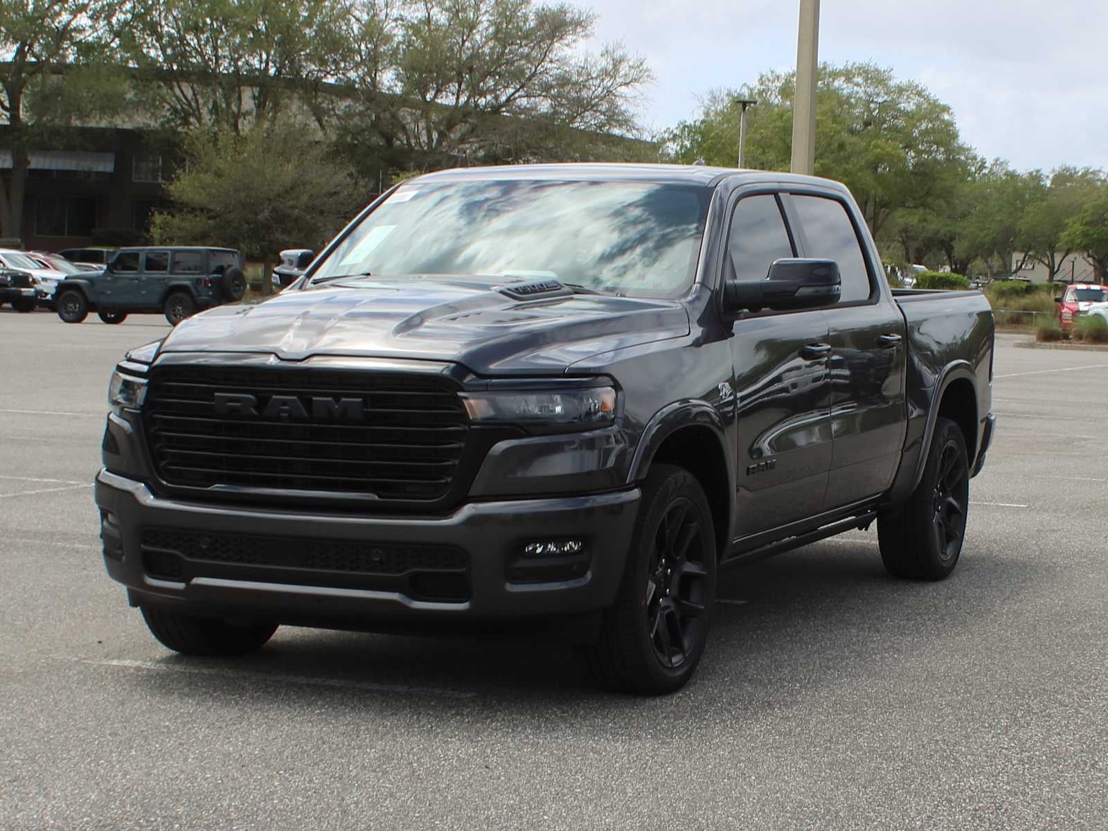 2026 RAM Ram 1500 RAM 1500 LARAMIE CREW CAB 4X4 5'7' BOX