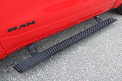 2023 RAM 1500 Laramie Crew Cab 4x4 5'7' Box