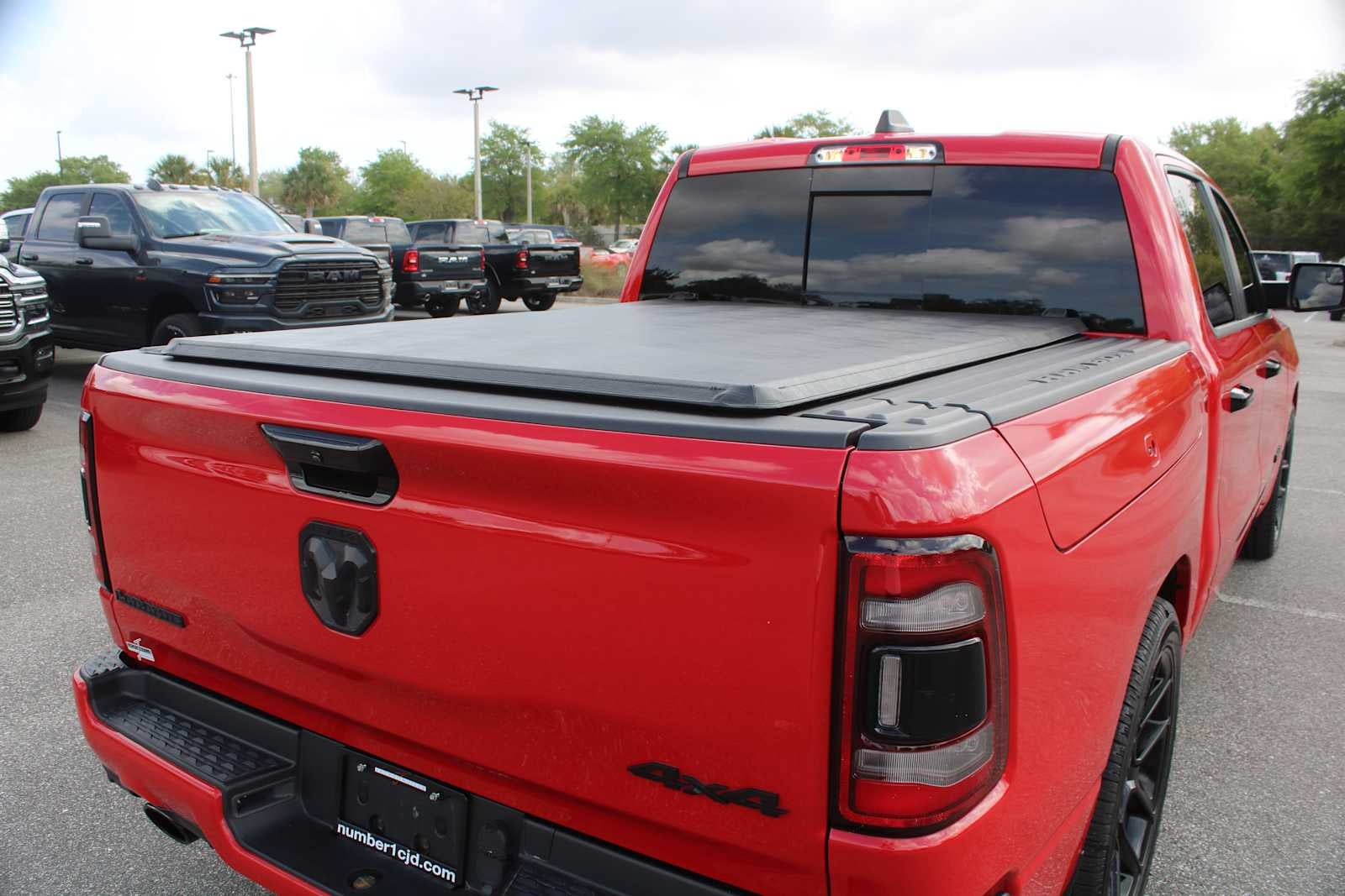 2023 RAM 1500 Laramie Crew Cab 4x4 5'7' Box