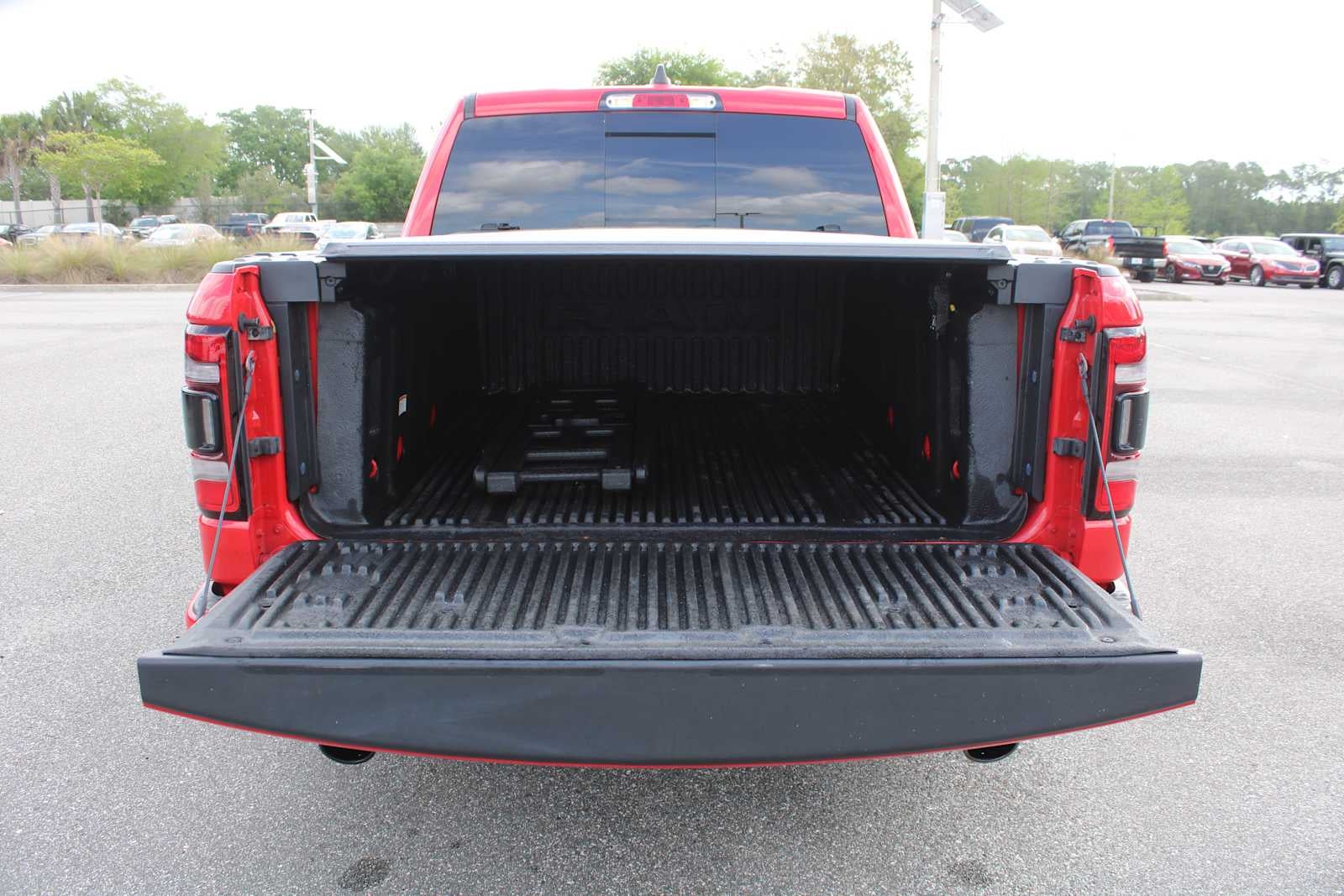 2023 RAM 1500 Laramie Crew Cab 4x4 5'7' Box