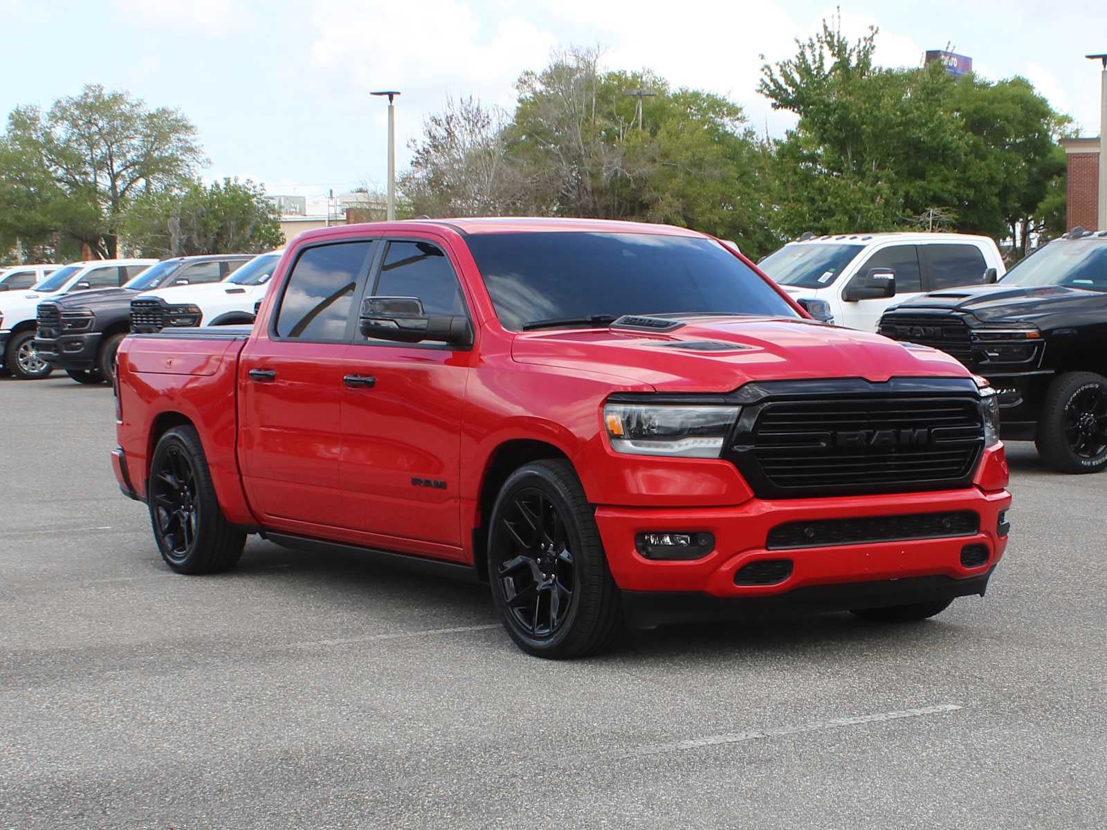 2023 RAM 1500 Laramie Crew Cab 4x4 5'7' Box