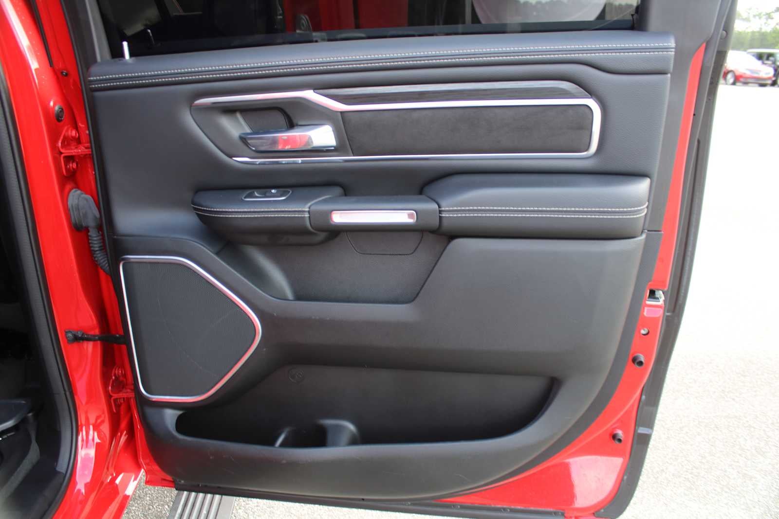 2023 RAM 1500 Laramie Crew Cab 4x4 5'7' Box