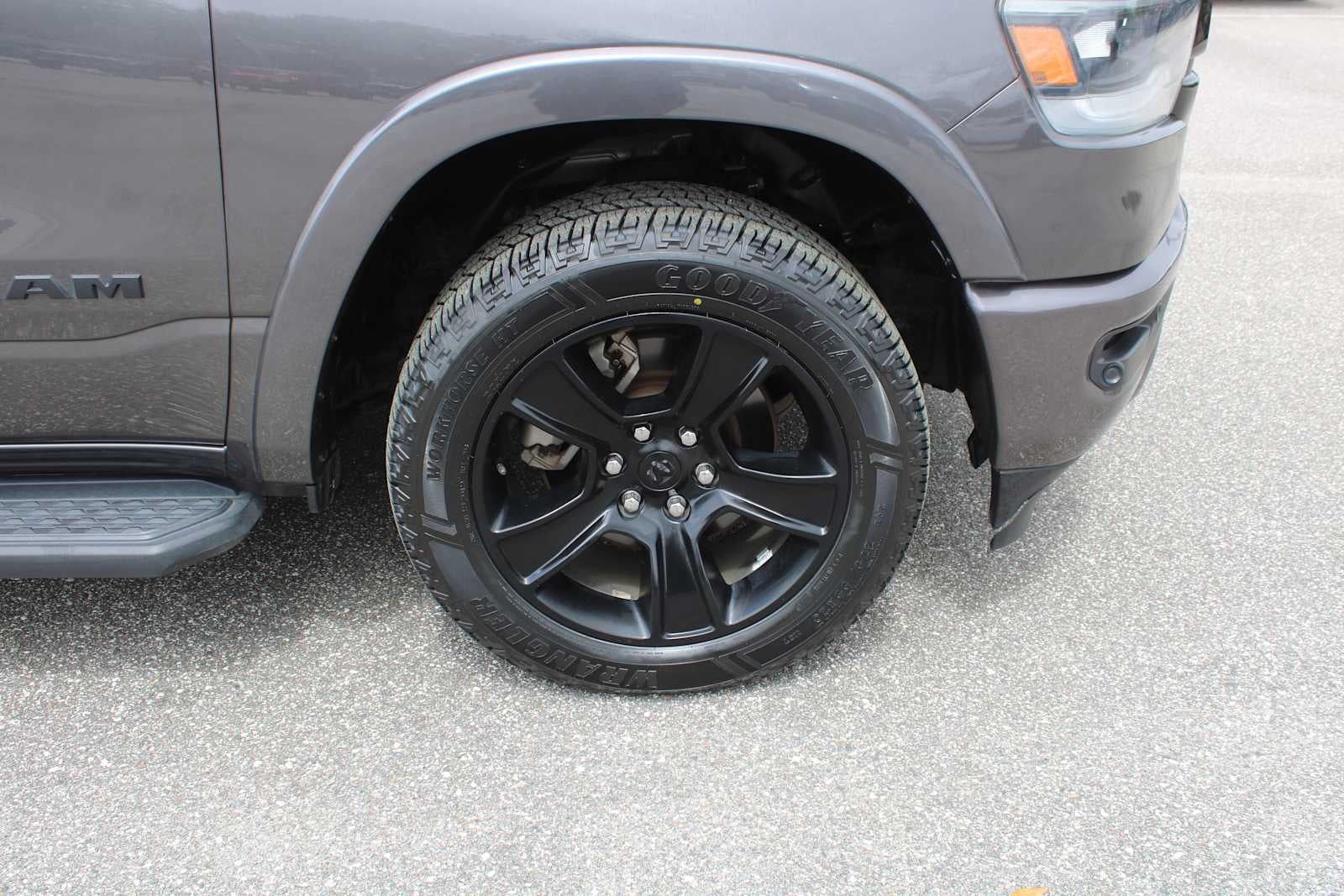 2022 RAM 1500 Laramie Crew Cab 4x4 6'4' Box