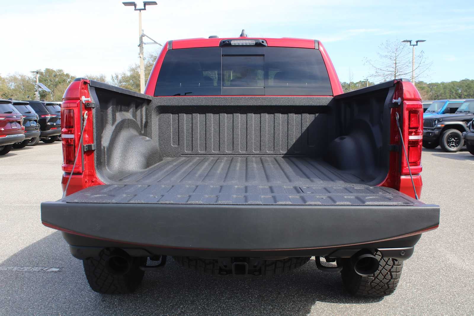 2026 RAM Ram 1500 RAM 1500 RHO CREW CAB 4X4 5'7' BOX