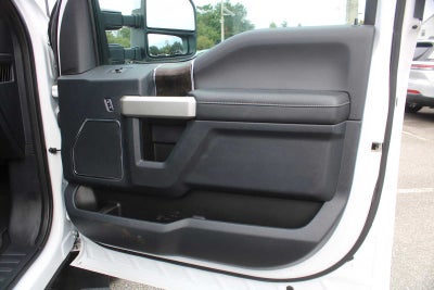 2022 Ford Super Duty F-350 DRW Pickup LARIAT