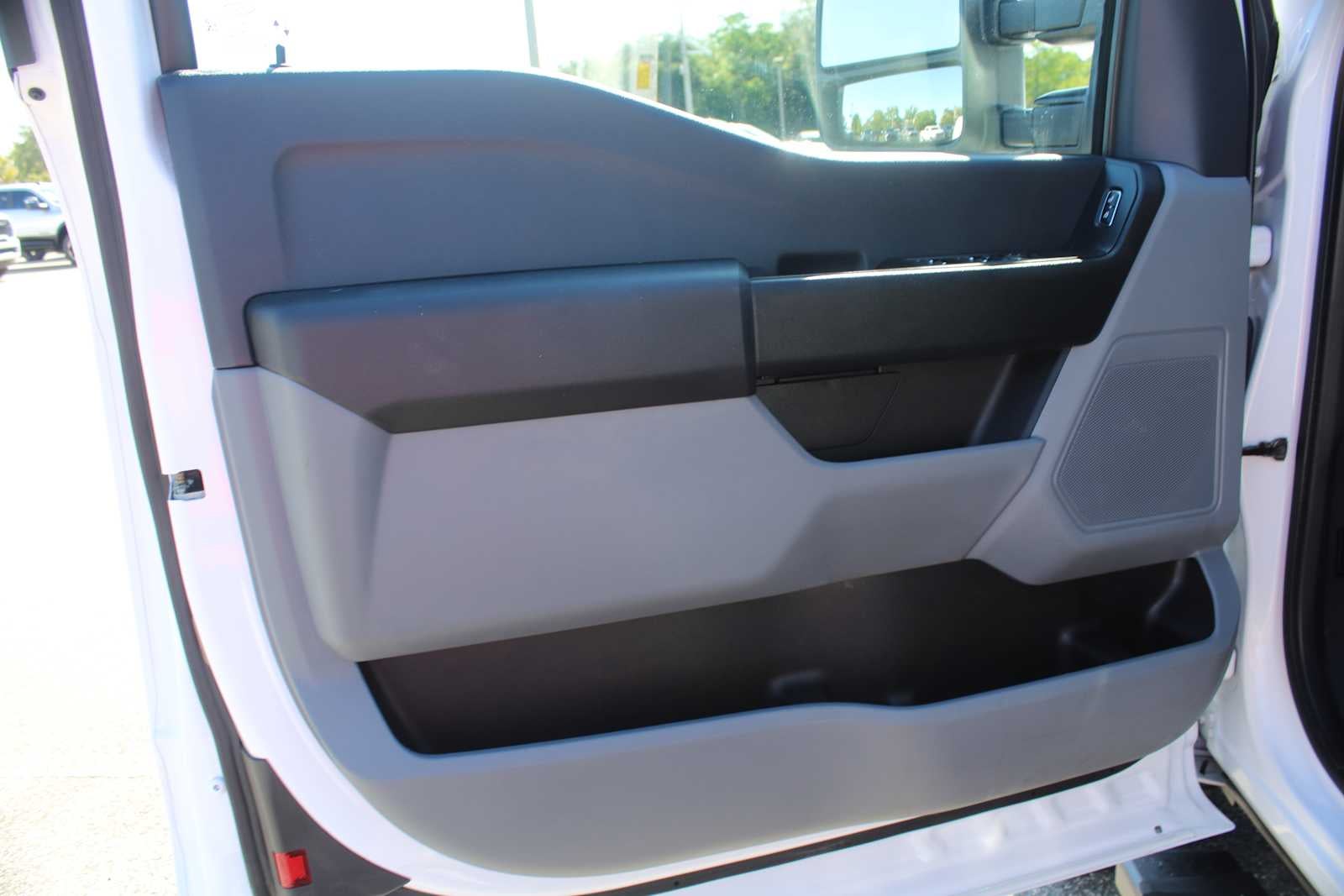 2024 Ford Super Duty F-350 SRW XL