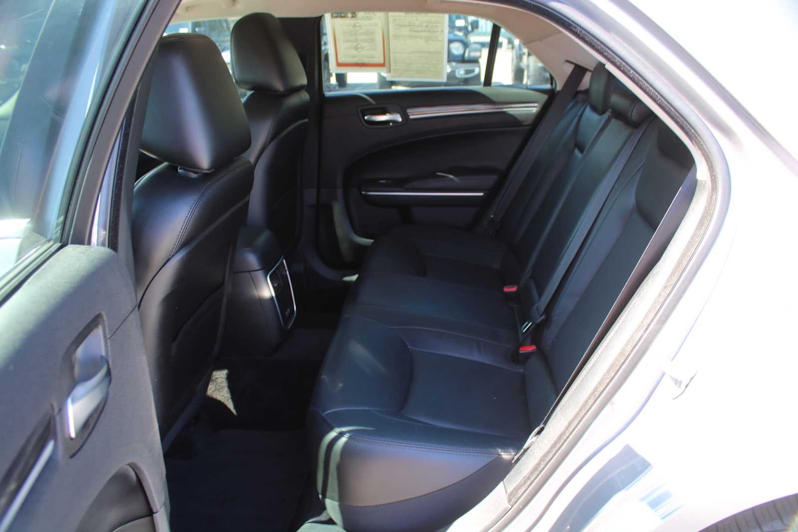 2018 Chrysler 300 Touring L