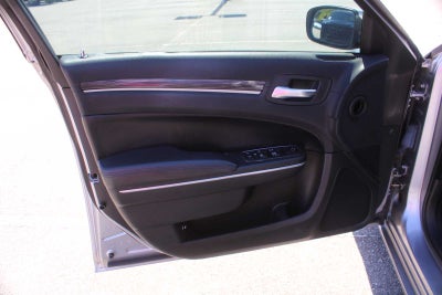 2018 Chrysler 300 Touring L