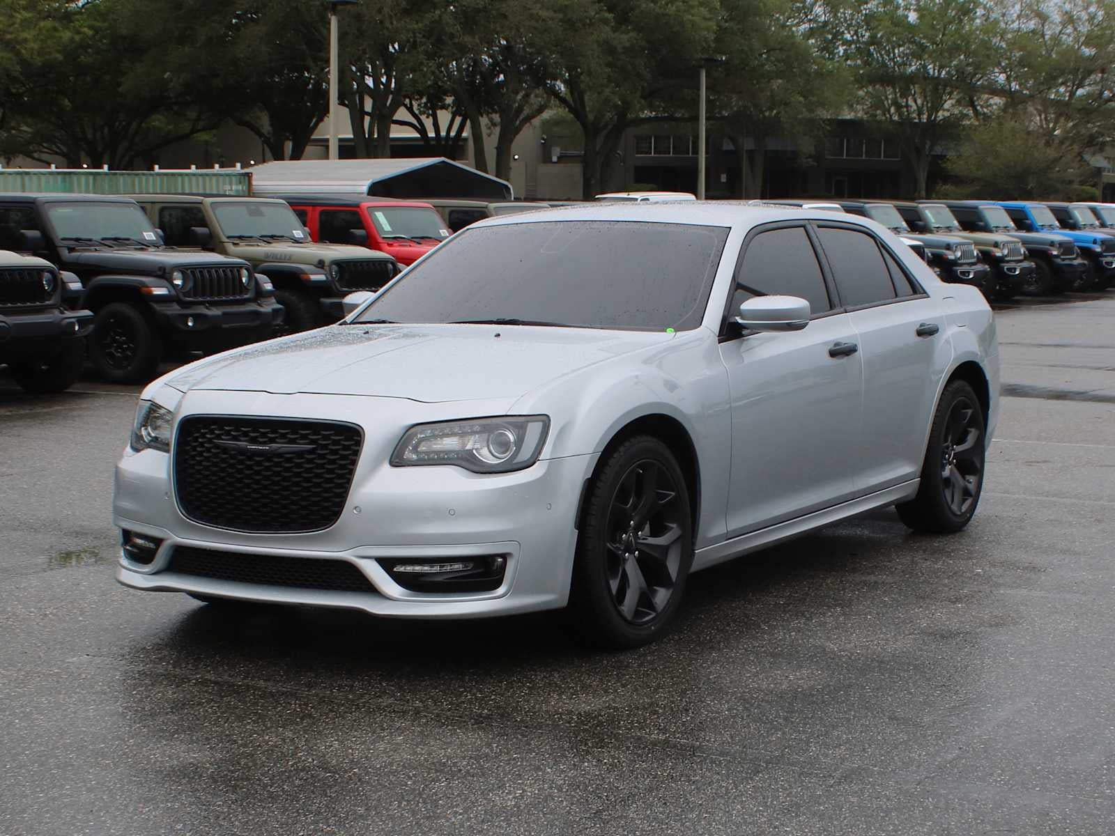 2023 Chrysler 300 Touring L