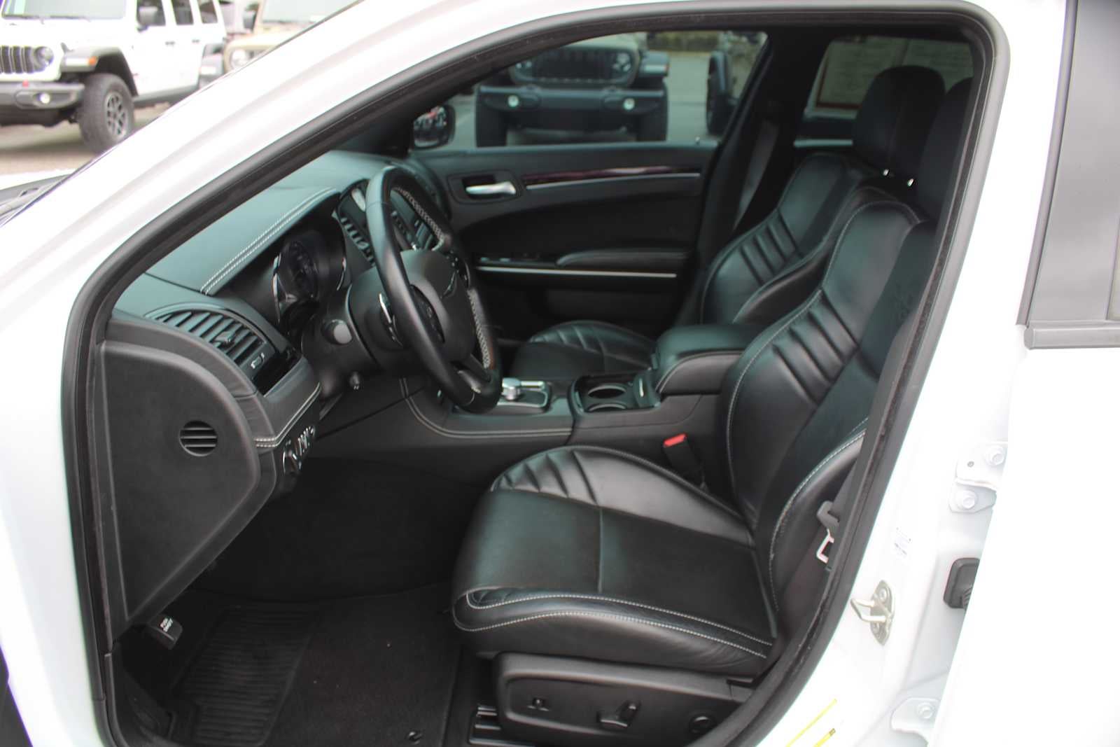 2023 Chrysler 300 300C