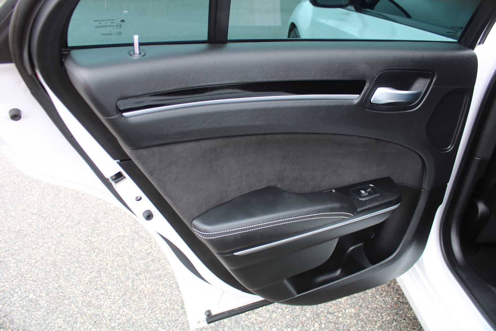 2023 Chrysler 300 300C