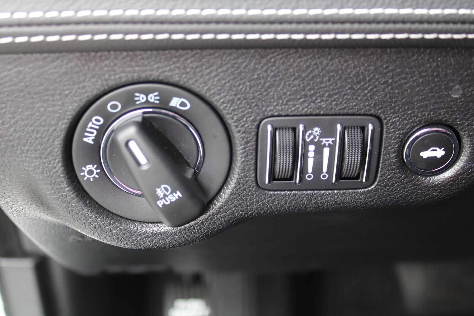 2023 Chrysler 300 300C