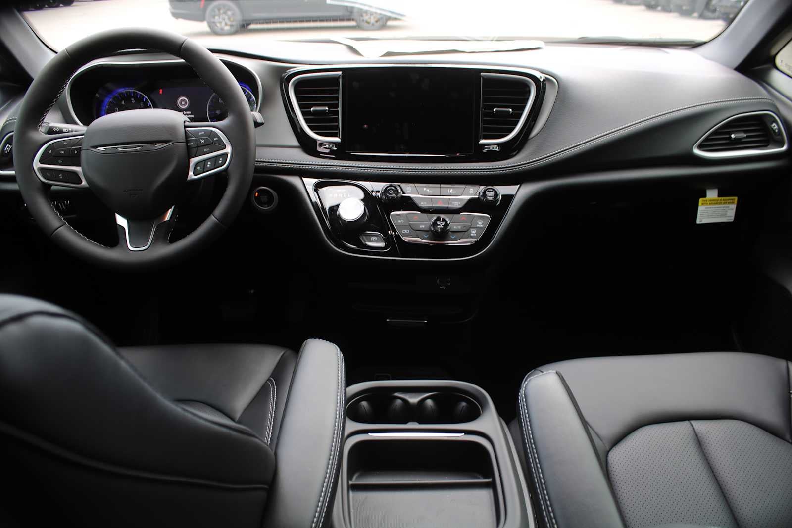 2027 Chrysler Pacifica Select