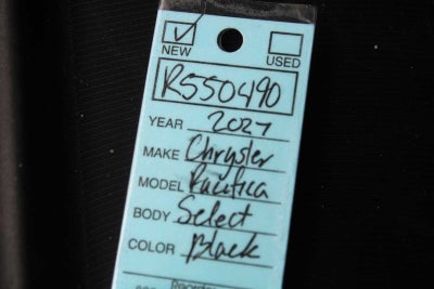 2027 Chrysler Pacifica Select