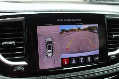 2027 Chrysler Pacifica Select