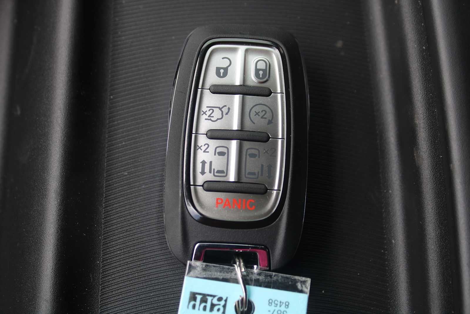 2027 Chrysler Pacifica Select