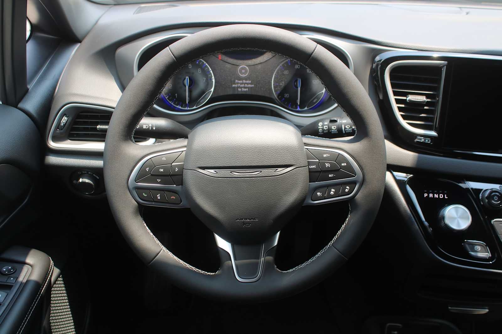 2027 Chrysler Pacifica LX