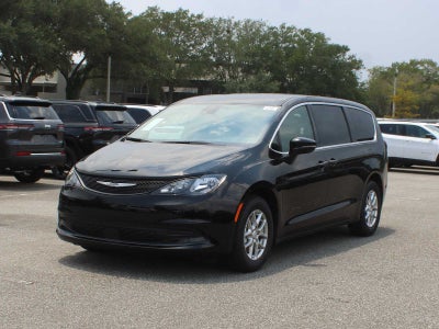 2027 Chrysler Pacifica LX