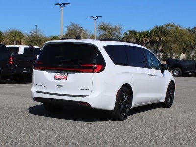 2025 Chrysler Pacifica Limited