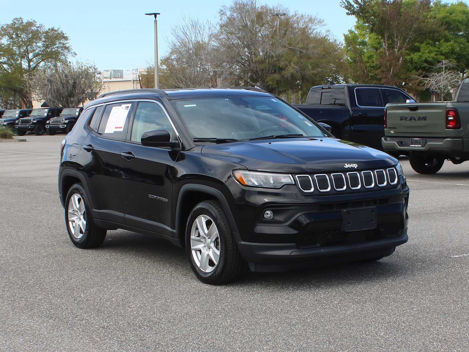 2022 Jeep Compass Latitude FWD