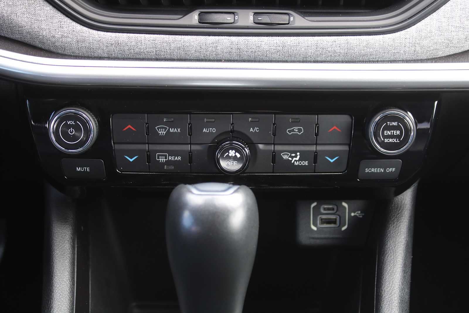 2022 Jeep Compass Latitude FWD