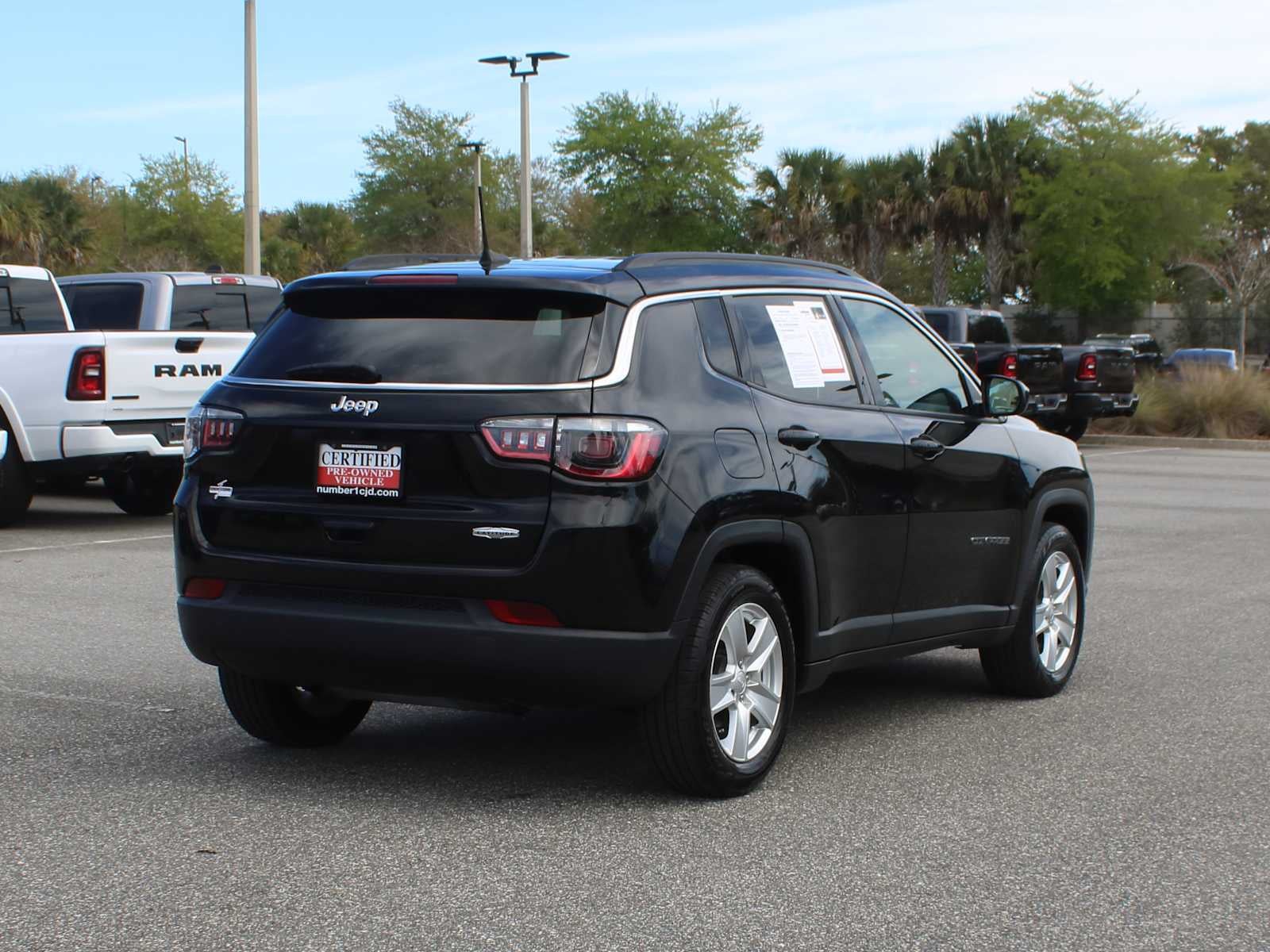 2022 Jeep Compass Latitude FWD