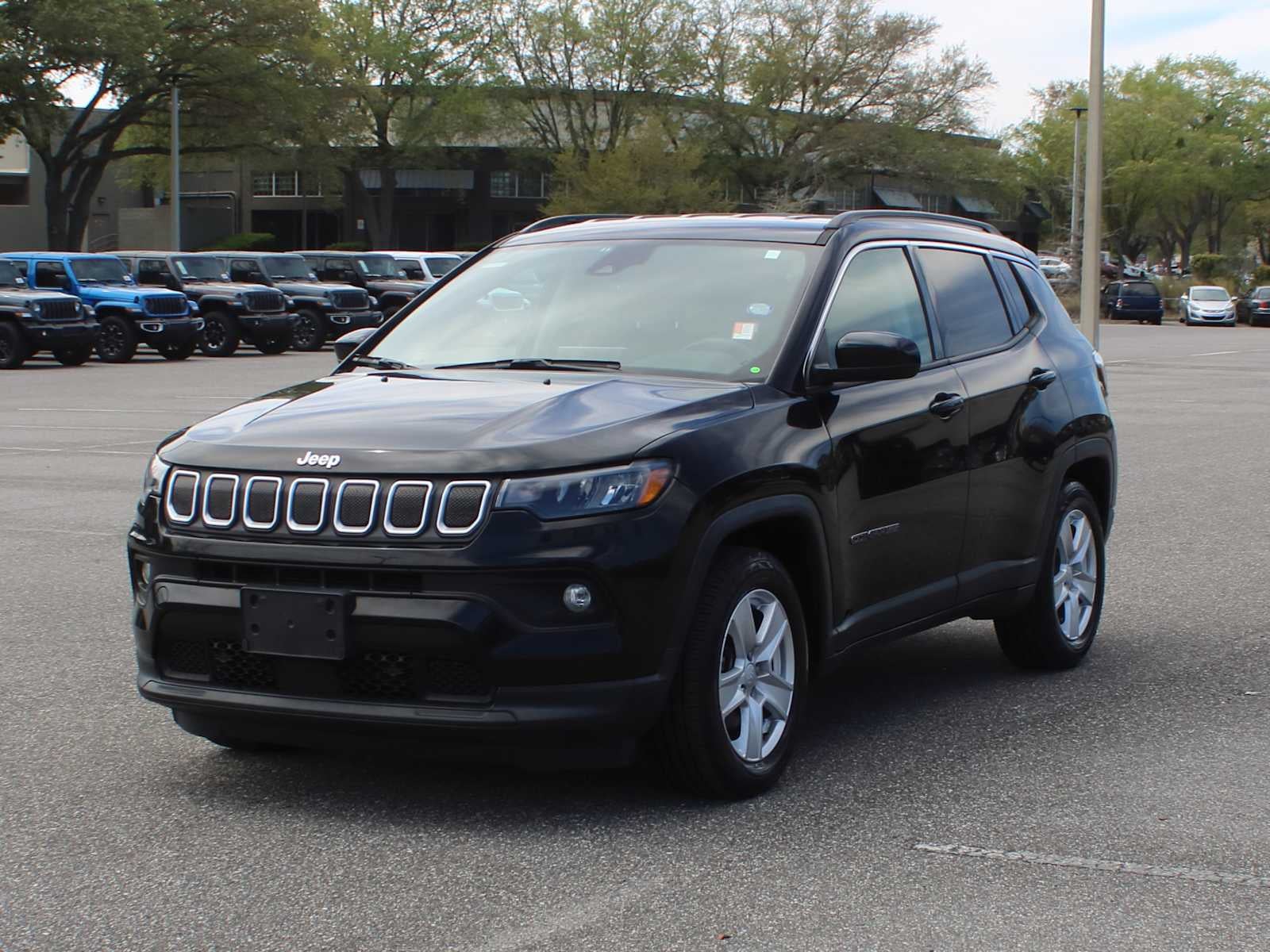 2022 Jeep Compass Latitude FWD