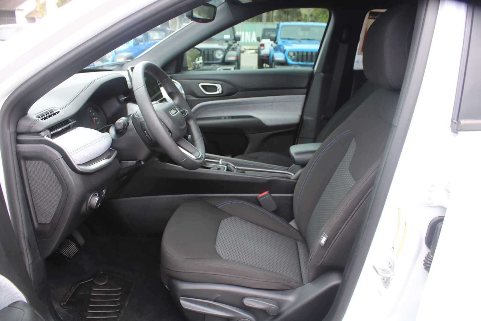 2024 Jeep Compass Sport