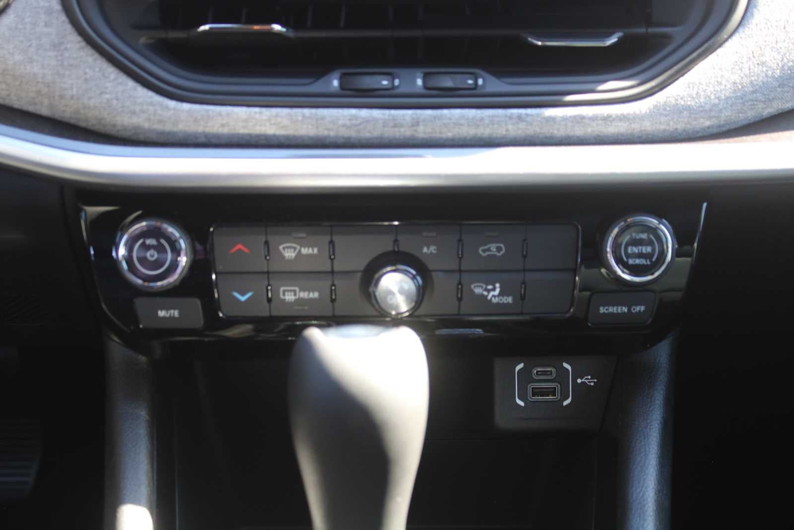 2026 Jeep Compass COMPASS LATITUDE 4X4