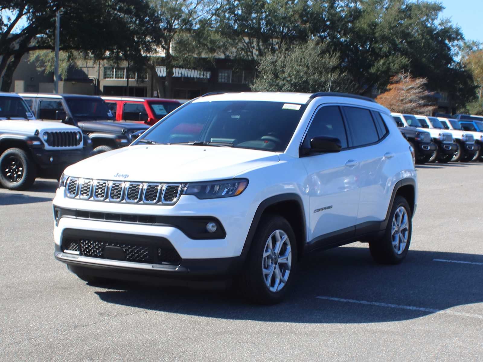 2026 Jeep Compass COMPASS LATITUDE 4X4