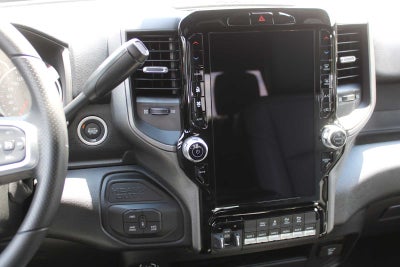 2026 RAM Ram 3500 RAM 3500 TRADESMAN CREW CAB 4X4 6'4' BOX