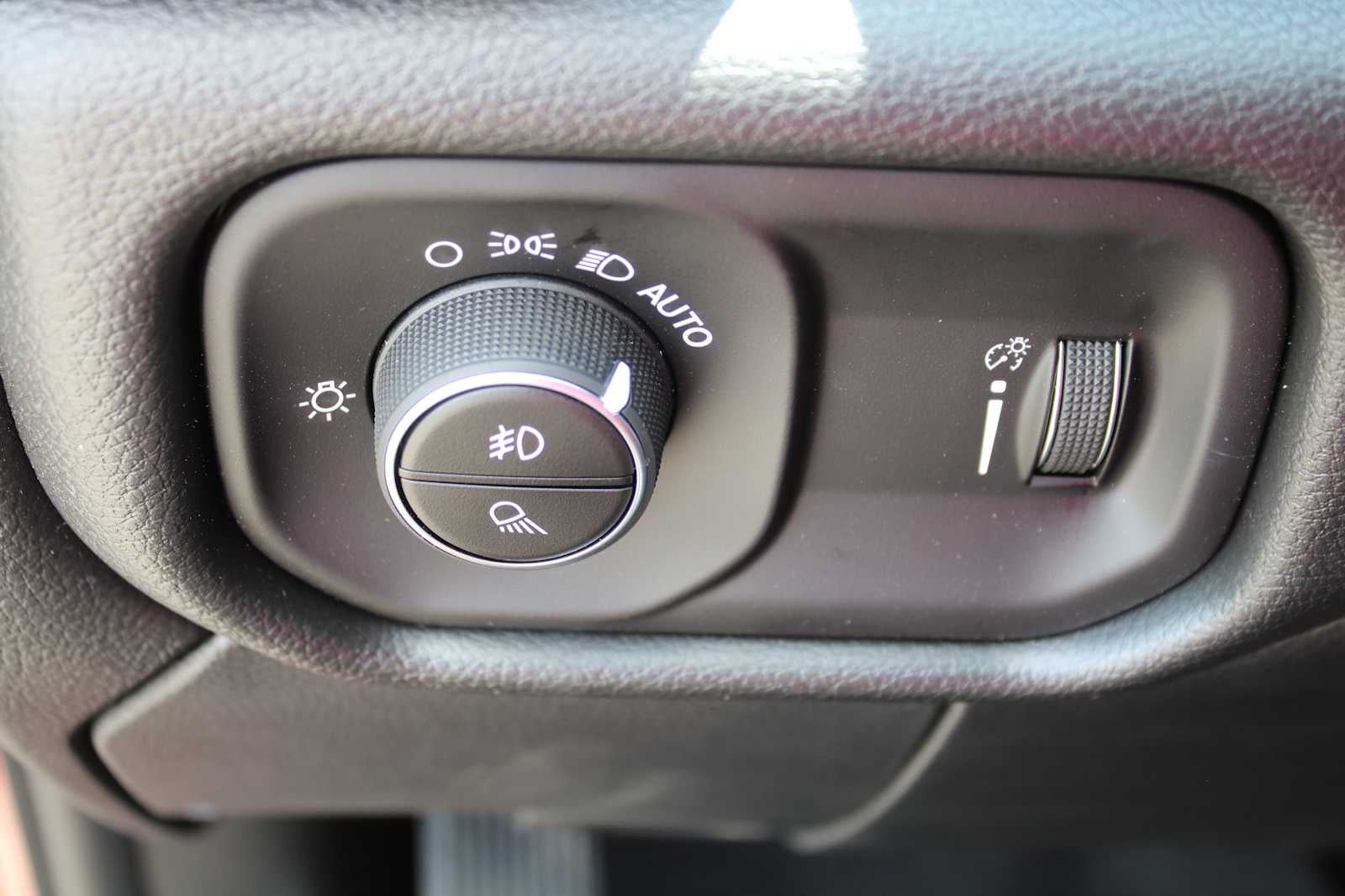 2026 RAM Ram 3500 RAM 3500 TRADESMAN CREW CAB 4X4 6'4' BOX