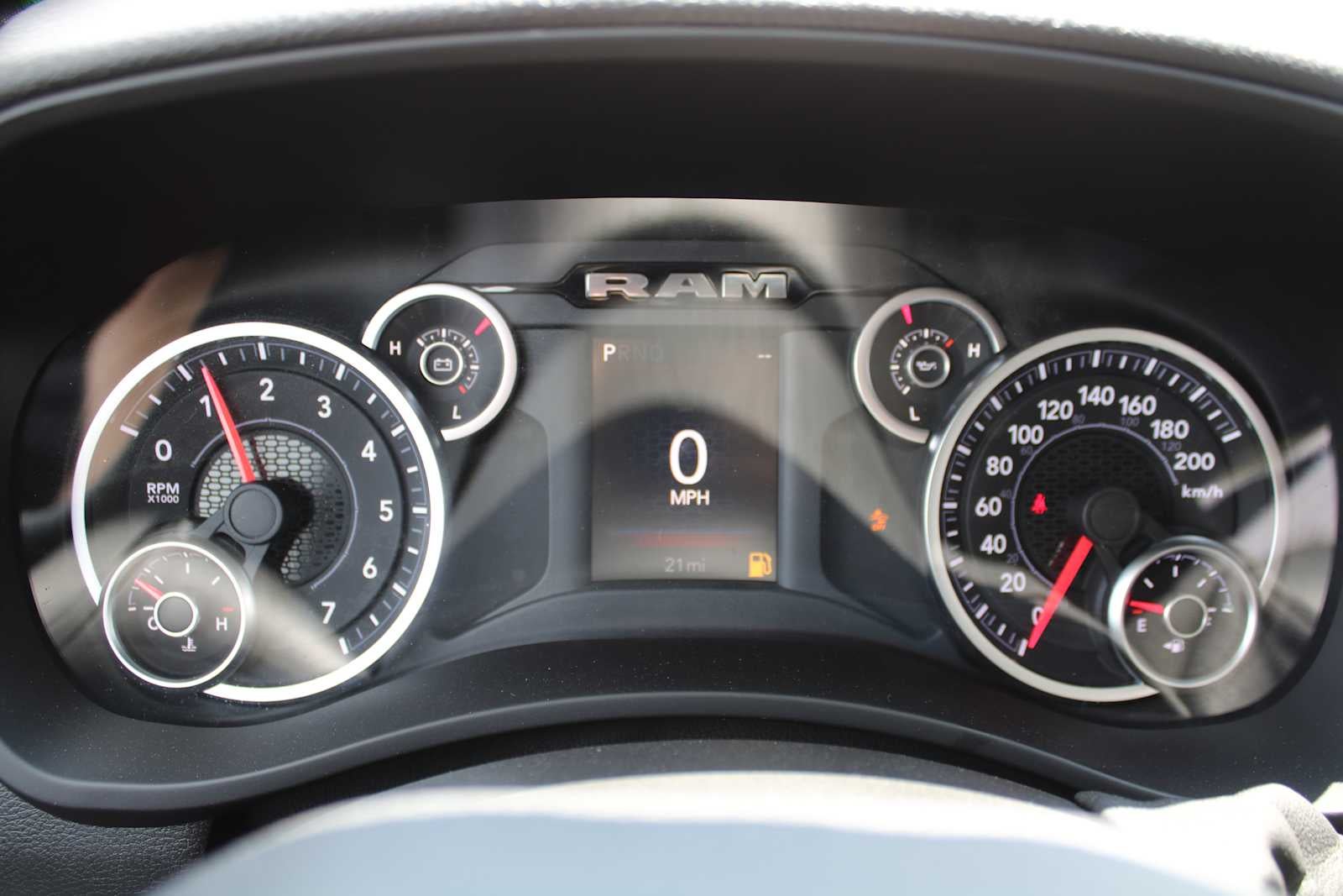 2026 RAM Ram 3500 RAM 3500 TRADESMAN CREW CAB 4X4 6'4' BOX