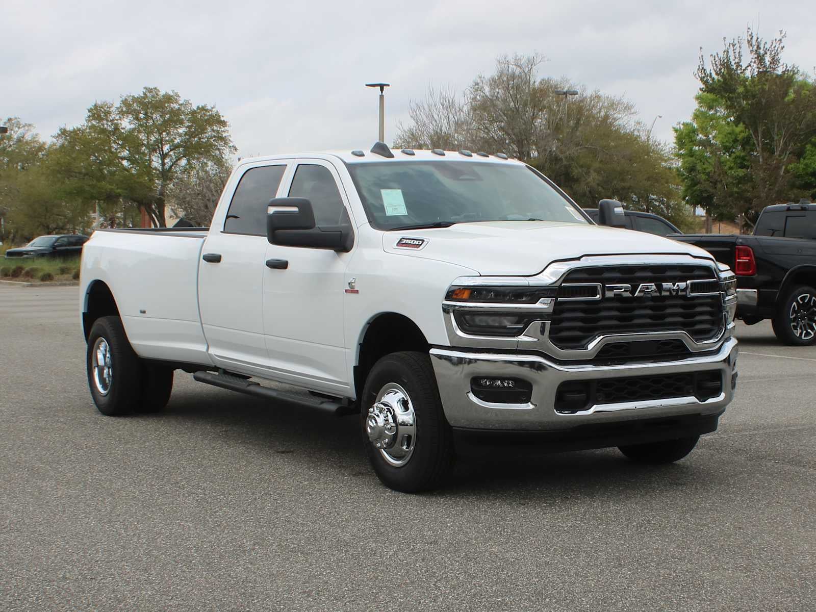 2026 RAM Ram 3500 RAM 3500 TRADESMAN CREW CAB 4X4 8' BOX